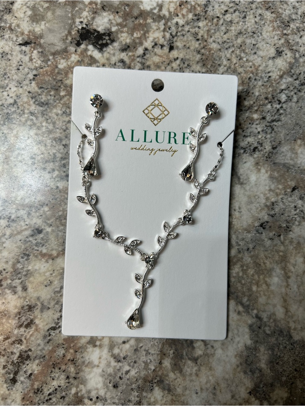 Allure wedding jewelry set